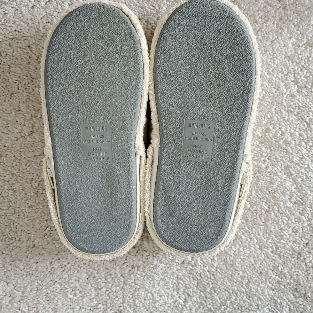 Massaging Slippers - Picture 3 of 4